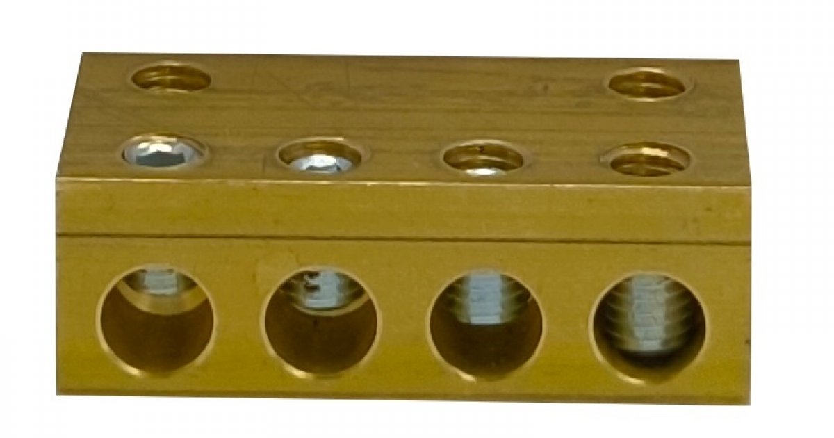 Sb rnicov Svorka BS 4x35 10 Odbo n ElektroBecov cz sb-rnicov-svorka-bs-4x35-10-odbo-n-elektrobecov-cz